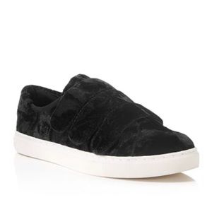 Rebecca Minkoff Becky Black Crinkled Velvet Shoe
